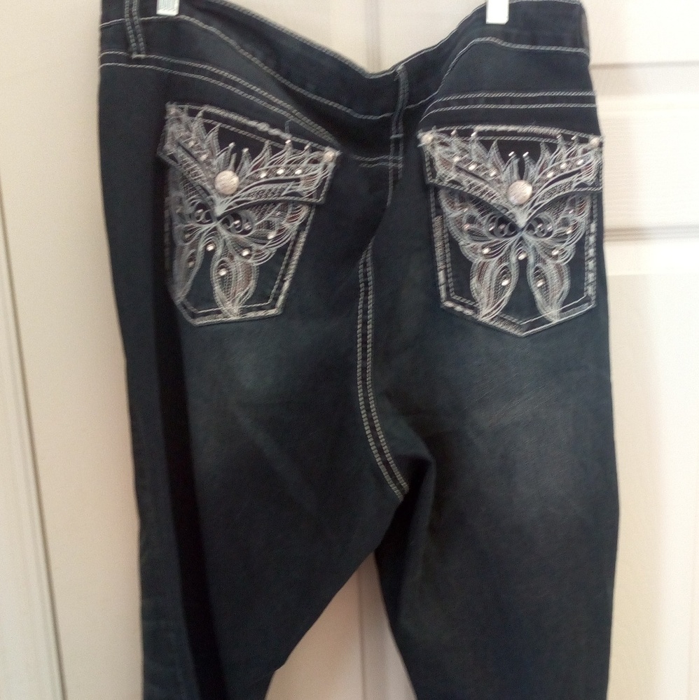 BNWT! Embellished Bootcut Jeans-Zanadi! Size 26